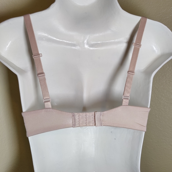 b.tempt'd Women's Future Foundation Wire Free T-Shirt Bra - Picture 5 of 7